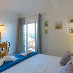 Sterna Gaios
