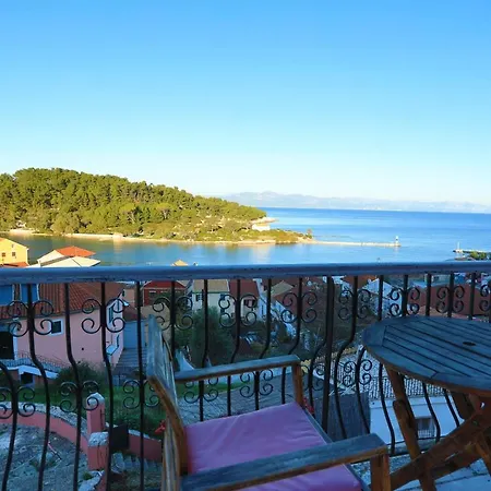 Sterna Apartment *